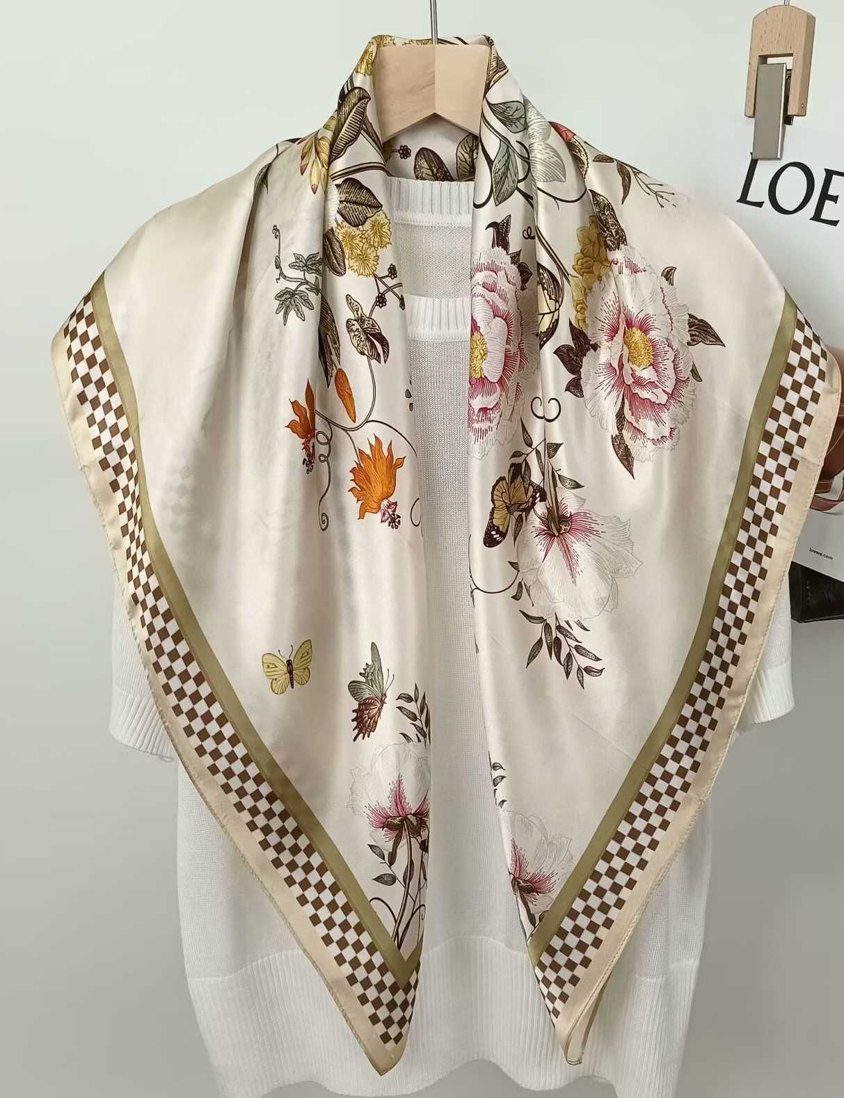 Sciarpa Quadrata Stampata in S - Scarf Silk Square recensione e prezzo