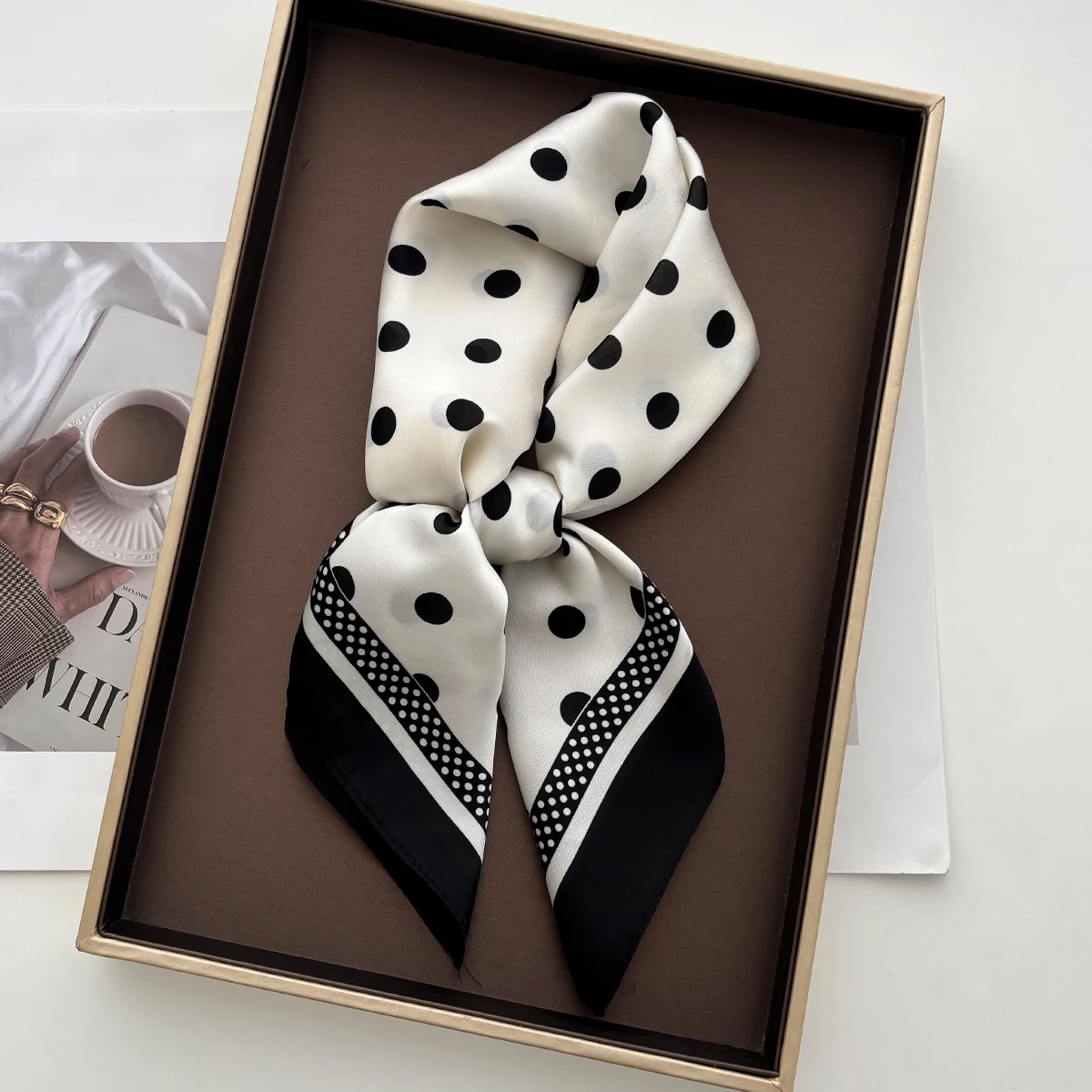 Foulard quadrato elegante in r - Face Scarf Mask recensione e prezzo