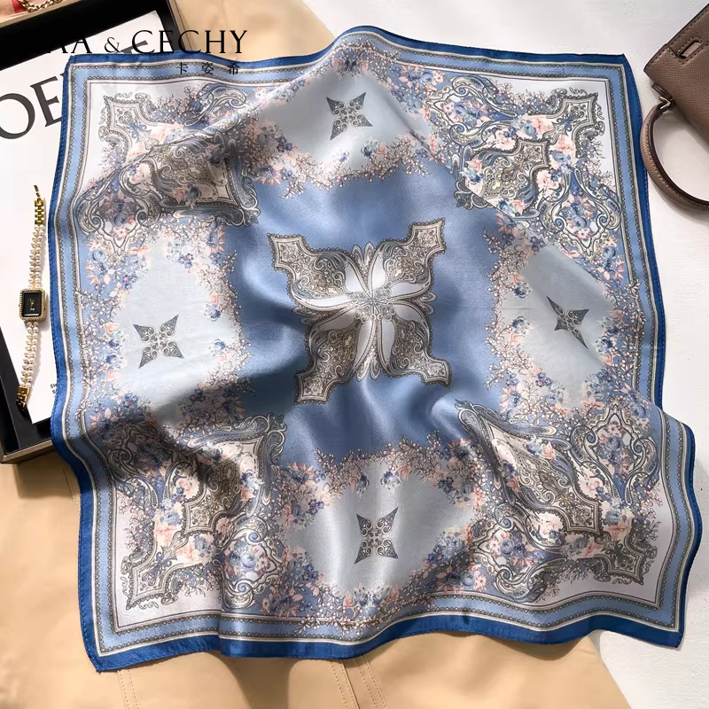 Foulard Quadrato in Seta di Ge - Face Scarf Mask recensione e prezzo